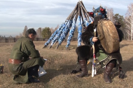Иркутские шаманы оштрафованы на 3 тыс. рублей после жертвоприношения верблюдов