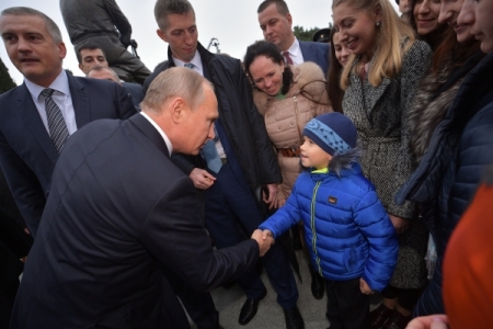 Путин неформально обсудит с общественностью Крыма проблемы региона