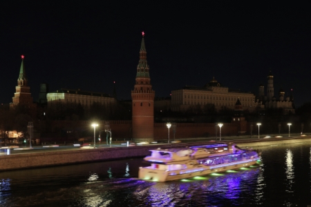 Кремль погрузится в темноту в "Час Земли"