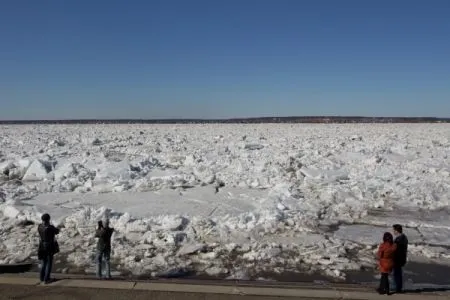 Ледоход в Кузбассе начался на 10 дней раньше обычного