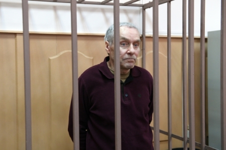 Отец полковника Захарченко приговорен к 4 годам колонии за растрату средств банка МИА
