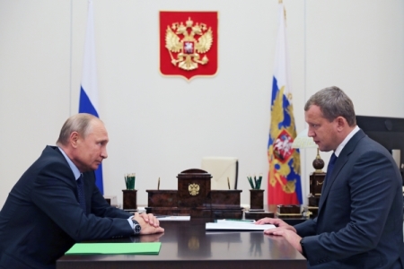 Путин принял отставку врио астраханского губернатора Морозова