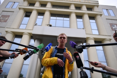 Журналист Голунов будет настаивать на отмене судебного решения о его домашнем аресте