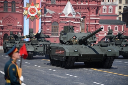 Подавляющее большинство россиян верят в способность вооруженных сил РФ отразить любую агрессию