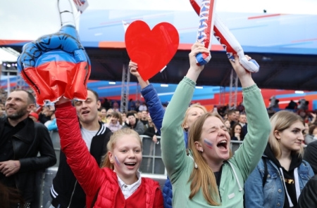 В День молодежи в Москве откроются более 70 праздничных площадок