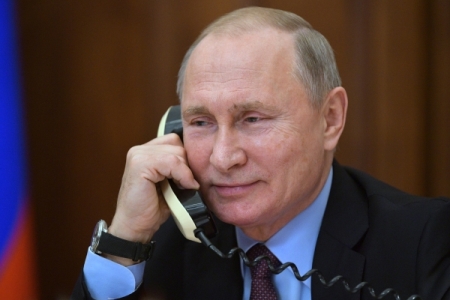 Путин и Зеленский по телефону обсудили ситуацию в Донбассе и обмен пленными