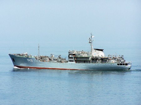 Российская военная плавмастерская возвращается из Средиземного моря в Севастополь