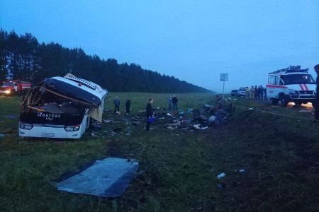 Пострадавших пассажиров перевернувшегося в Башкирии автобуса перевезут в Татарстан