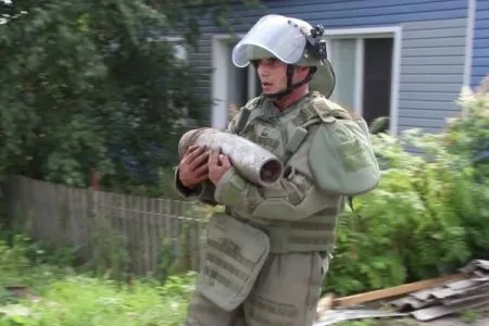 В Каменке, пострадавшей при взрывах на арсенале, найдены 14 снарядов