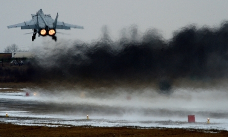 Истребители МиГ-31БМ и Су-34 уничтожили объекты "противника" на учениях в двух регионах РФ