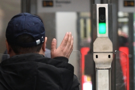 Система распознавания лиц, опробованная на ЧМ-2018, тестируется на железнодорожном вокзале Самары