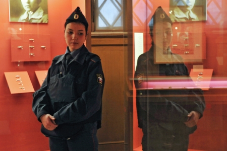 Третьяковская галерея обеспечит безопасность экспонатов на Московском биеннале