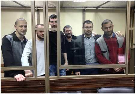 Приговор шестерым фигурантам дела "Хизб ут-Тахрир" из Крыма огласят 12 ноября