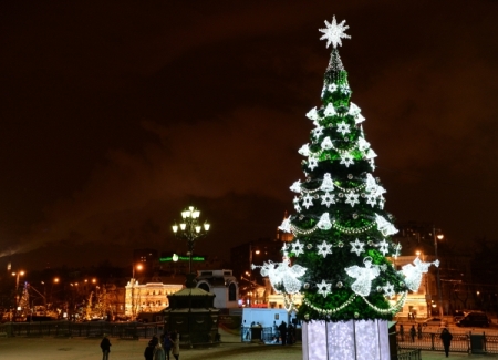 В Кировской области 31 декабря объявлено выходным, 28 - рабочим днем
