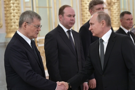 Путин предложил назначить Генпрокурором РФ Краснова вместо Чайки