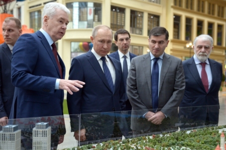 Путин и Собянин открыли парк "Остров Мечты"