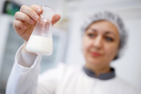 Эксперимент по маркировке молочной продукции продлен до 31 марта