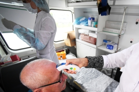Порядка 80 человек, вернувшихся из-за рубежа, обследовали на коронавирус в Сочи