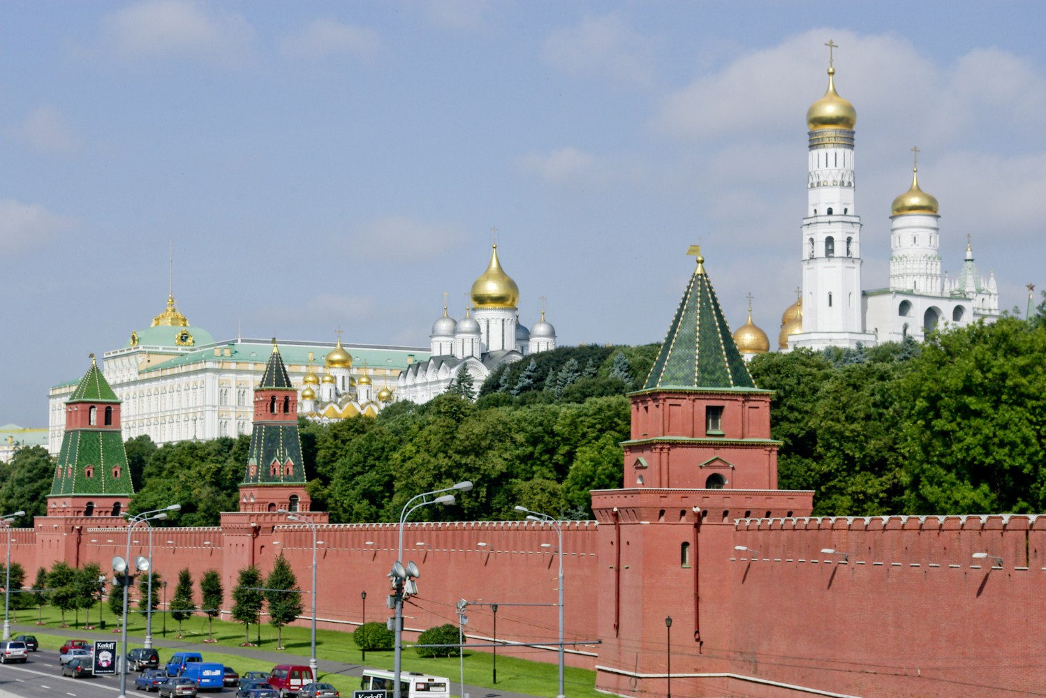Территория вокруг Кремля получит новую подсветку