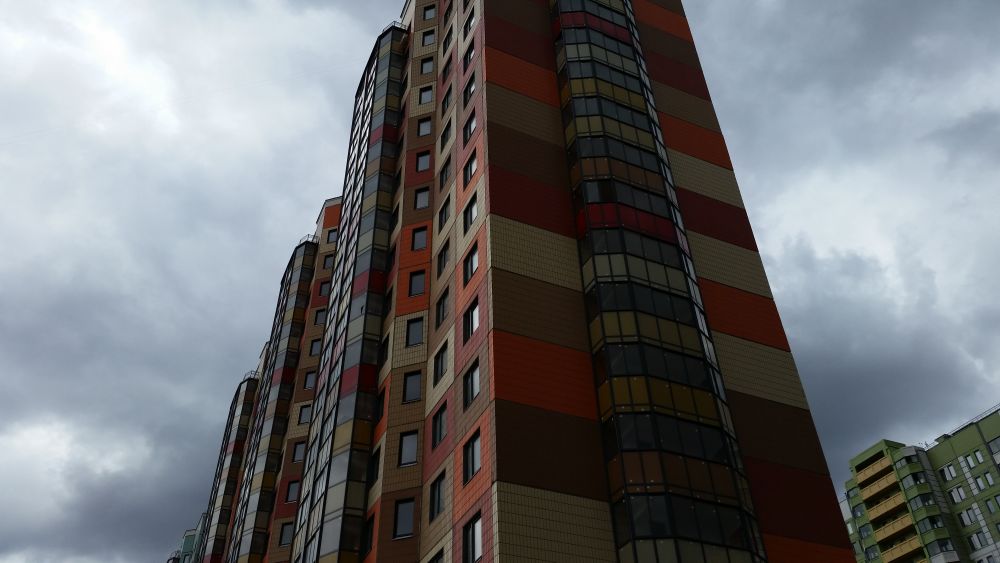 Объем ввода жилья в России снизился по итогам второго месяца подряд