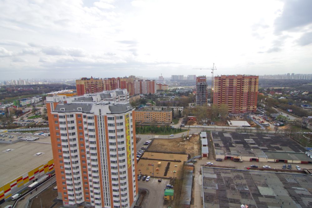 Спрос на жилье в РФ в ближайшие пять лет составит 300 млн кв.м - Путин