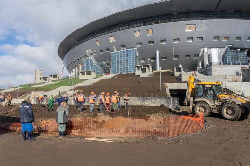 Генподрядчик стадиона в Петербурге заявил о попытке рейдерского захвата стройки