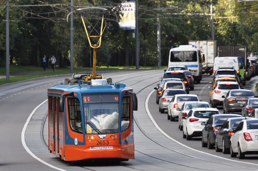 Заммэра Москвы рассказал о планах по улучшению ситуации на дорогах