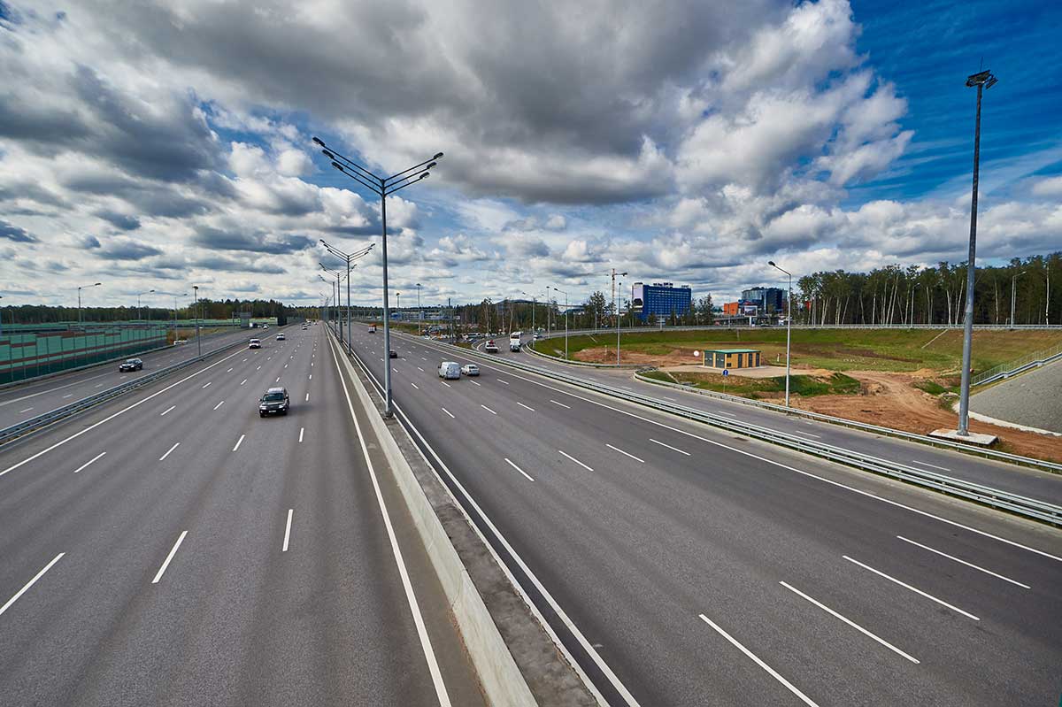 Платная трасса Москва - Петербург будет введена в эксплуатацию осенью 2018 г.