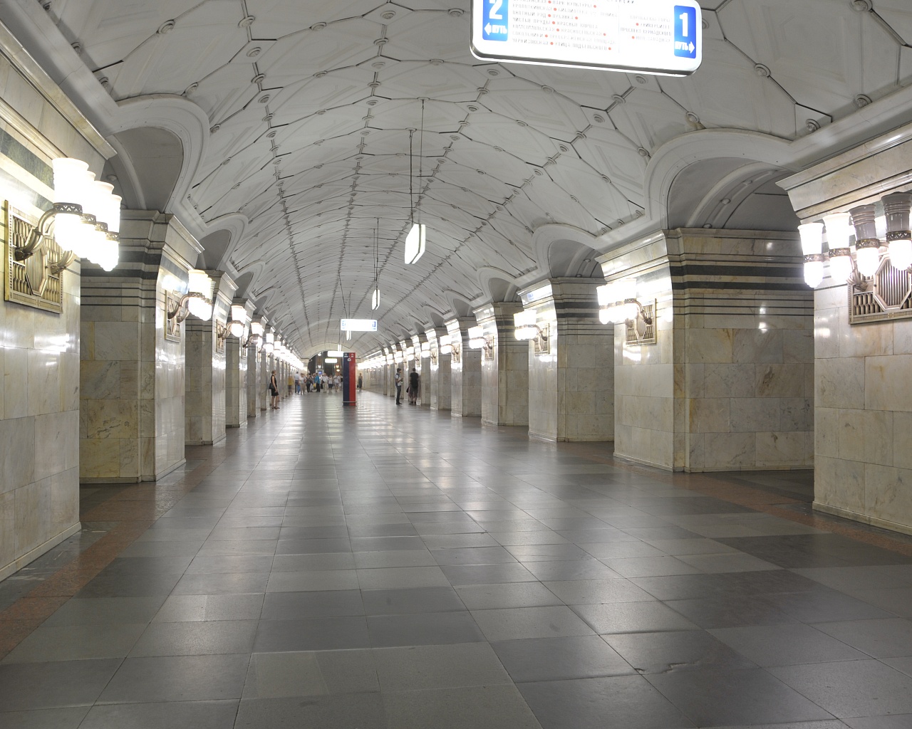 Вестибюль станции метро "Спортивная" отремонтировали за два месяца