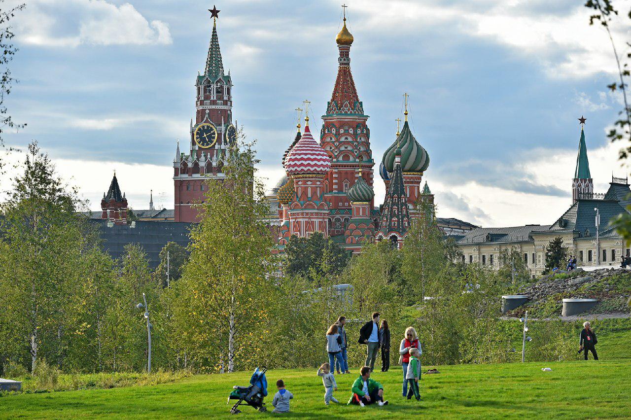 Главный архитектор Москвы рассказал о занятиях сексом в парке "Зарядье"