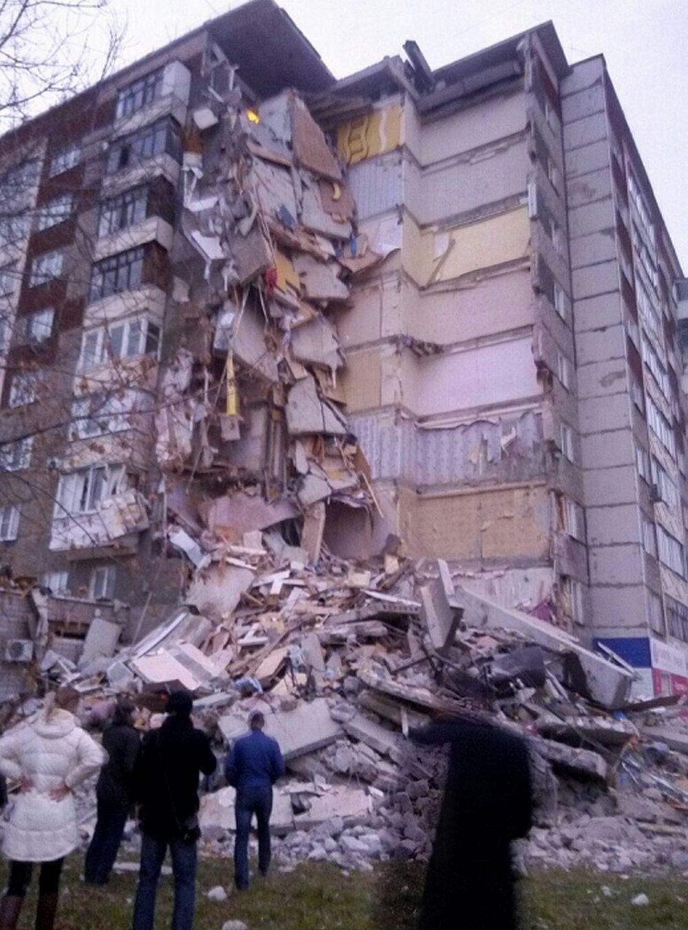 Демонтаж разрушенного взрывом газа подъезда в Ижевске начнется во вторник