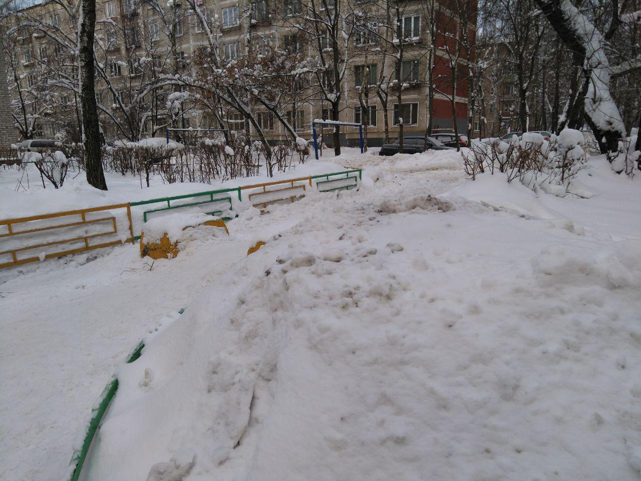 Более 28 млн кубометров снега вывезли за неделю с московских улиц