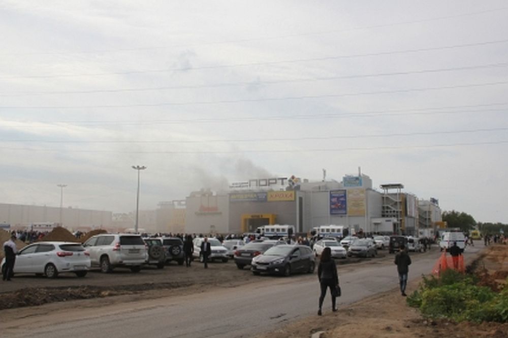 Уголовное дело возбуждено по факту пожара в торговом центре в Казани