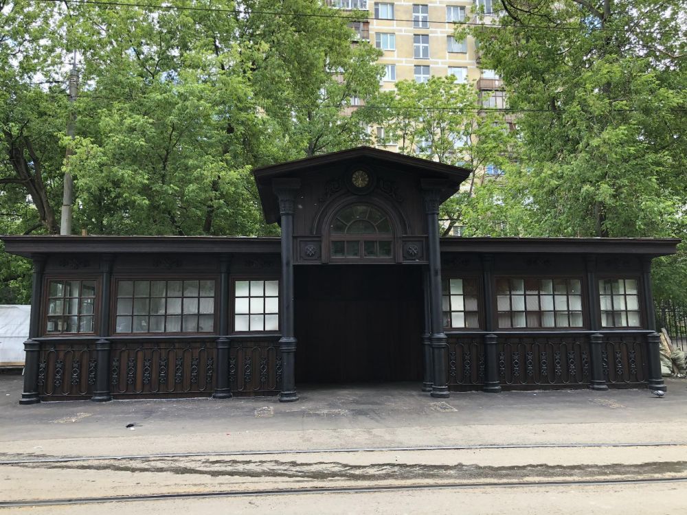 Завершилась реставрация старейшей трамвайной остановки Москвы