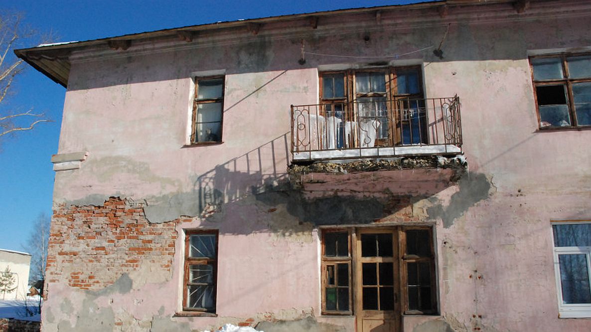 Генпрокурор РФ поручил обратить внимание на расселение аварийного жилья