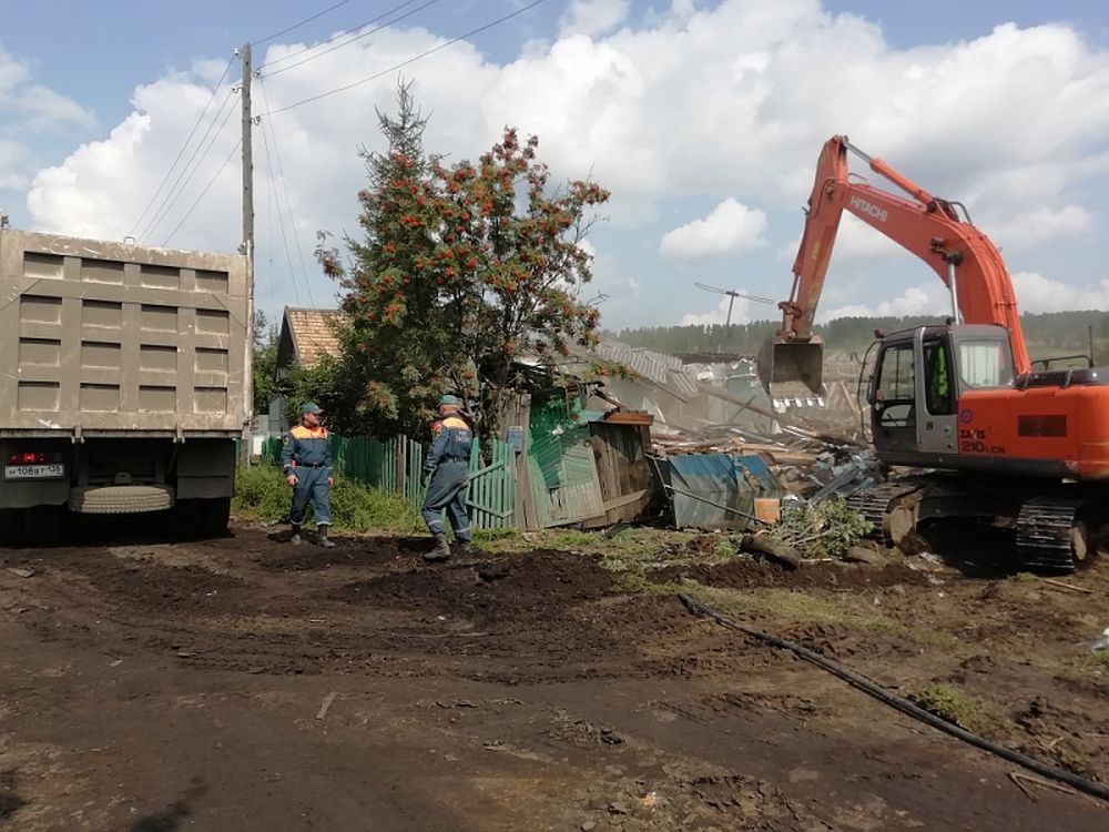 Поврежденные паводком дома в Иркутской области планируется отремонтировать к декабрю