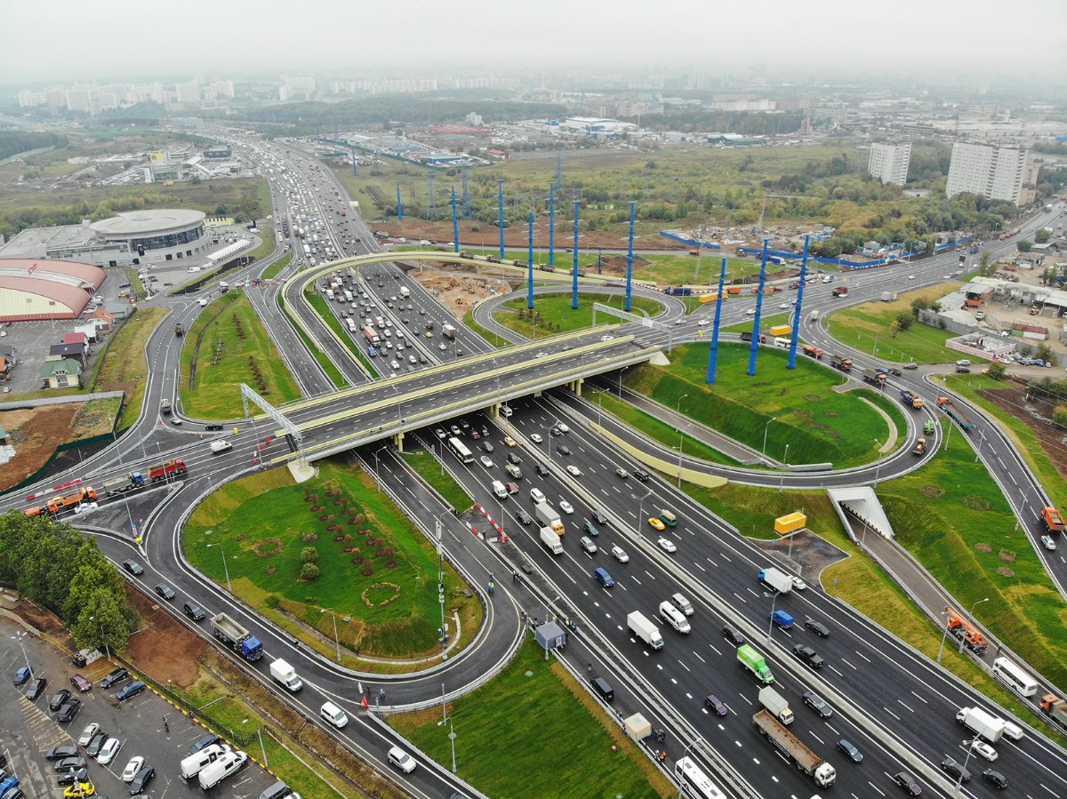 Почти 45 км дорог построено с начала года в Москве