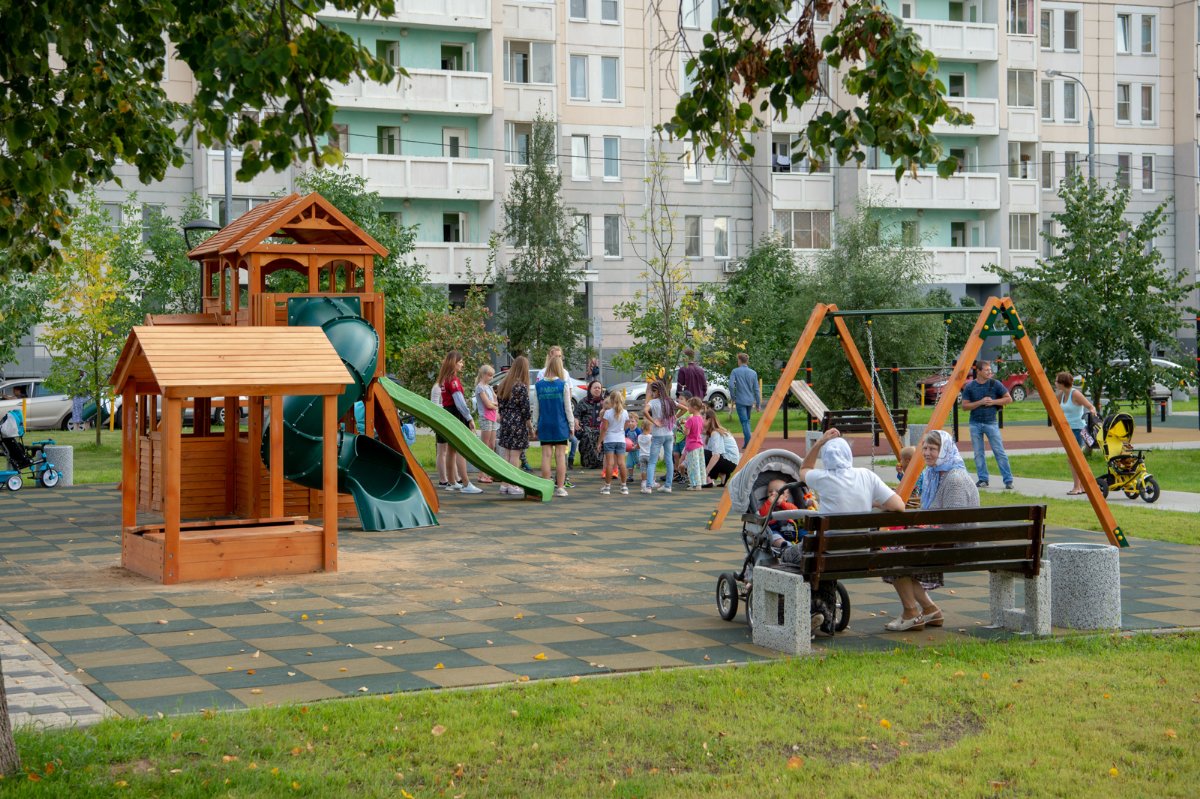 Собранные с парковок 4,5 млрд рублей направили на благоустройство московских дворов