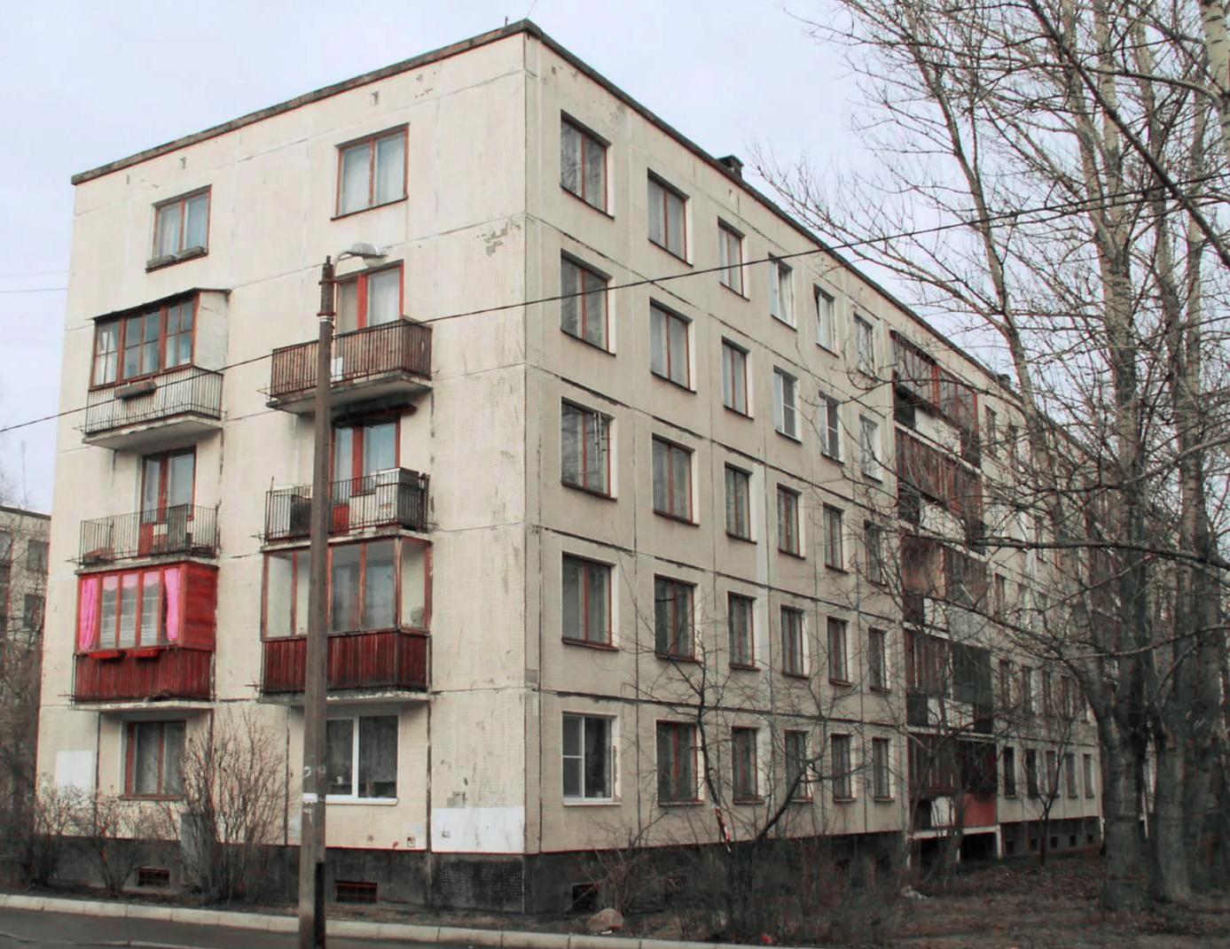 На западе Москвы по реновации переезжают жители 33 домов