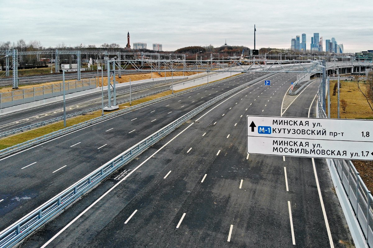 Еще пять вылетных магистралей строят в Москве