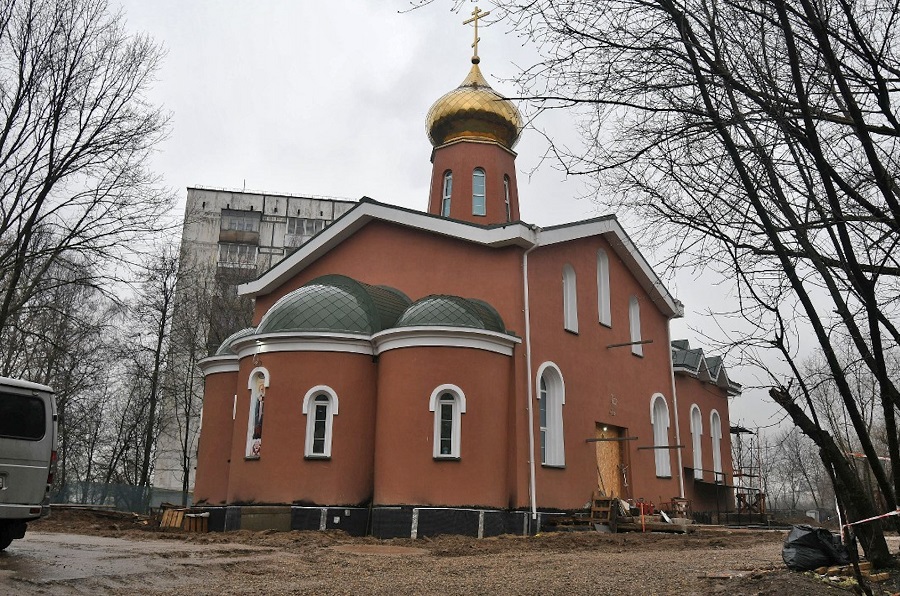 Еще 10 храмов строятся на юге Москвы
