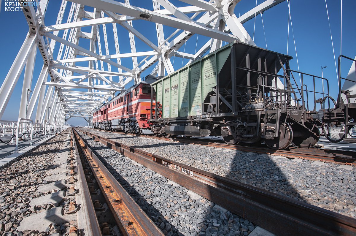 Правительство поручило восстановить железнодорожную часть Крымского моста к зиме 2023 года