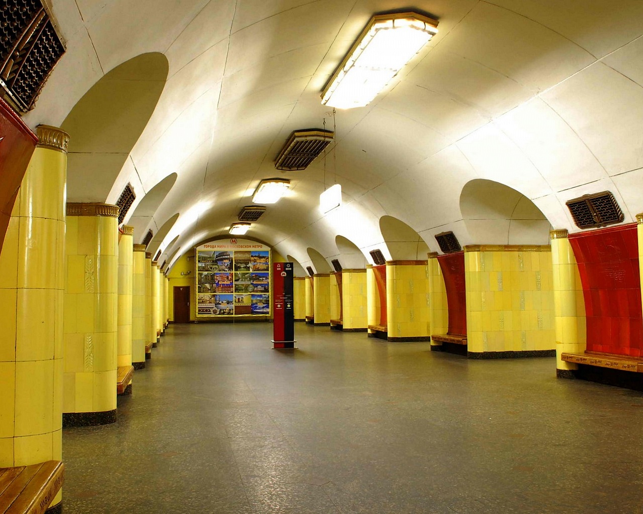 Станцию метро "Рижская" в Москве закроют на год из-за ремонта