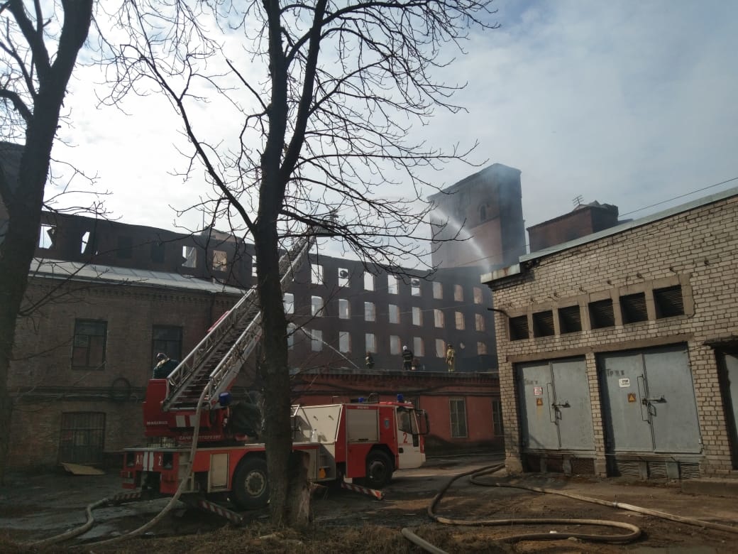Акционер Невской мануфактуры пообещал отстроить сгоревшее здание