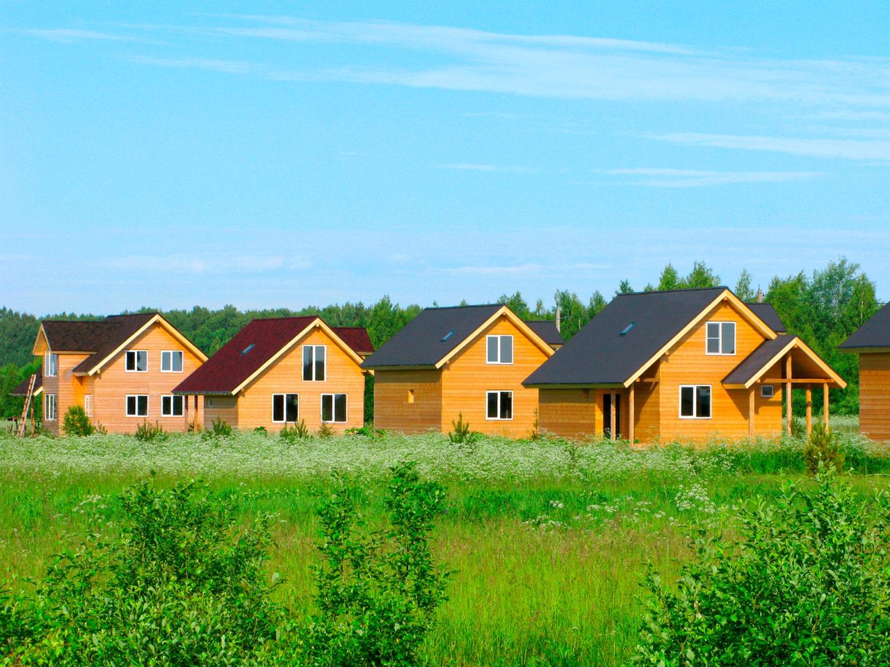Почти 40 млн "квадратов" индивидуального жилья ввели за полгода в России