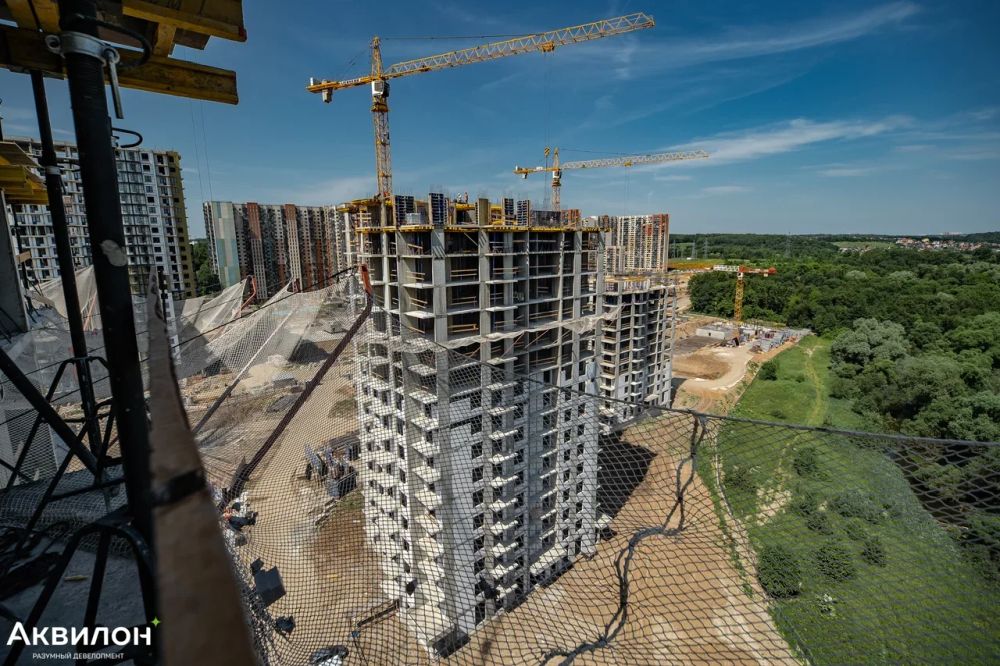 Объем жилищного строительства в РФ в сентябре снизился впервые с начала года