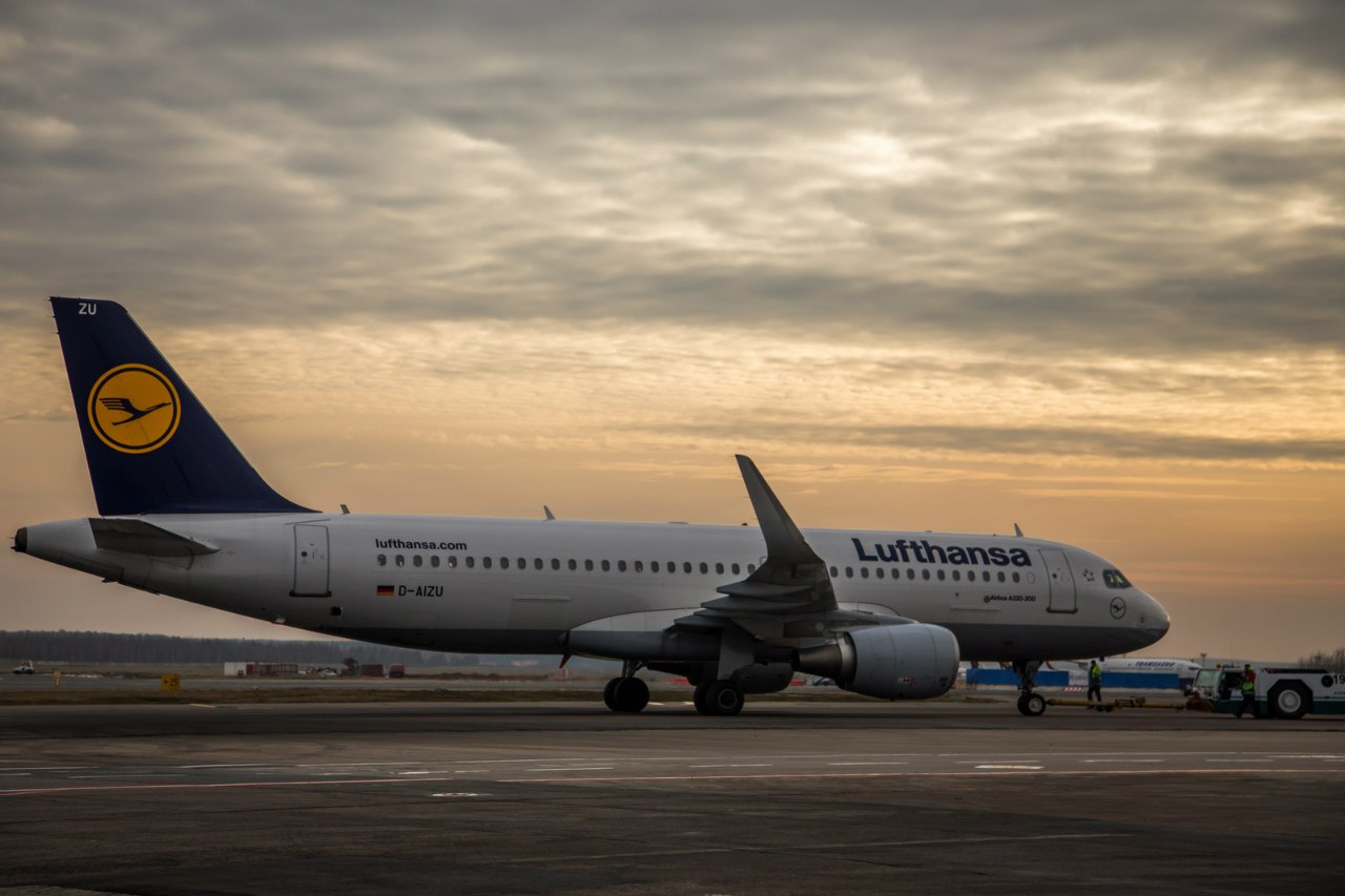 Lufthansa приостанавливает полеты в Самару, Нижний Новгород и во "Внуково"
