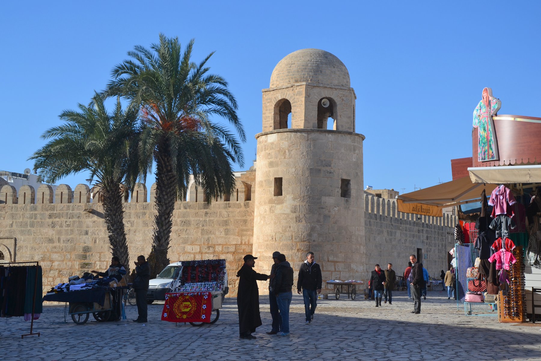 В Тунисе усилили меры безопасности из-за угрозы терактов