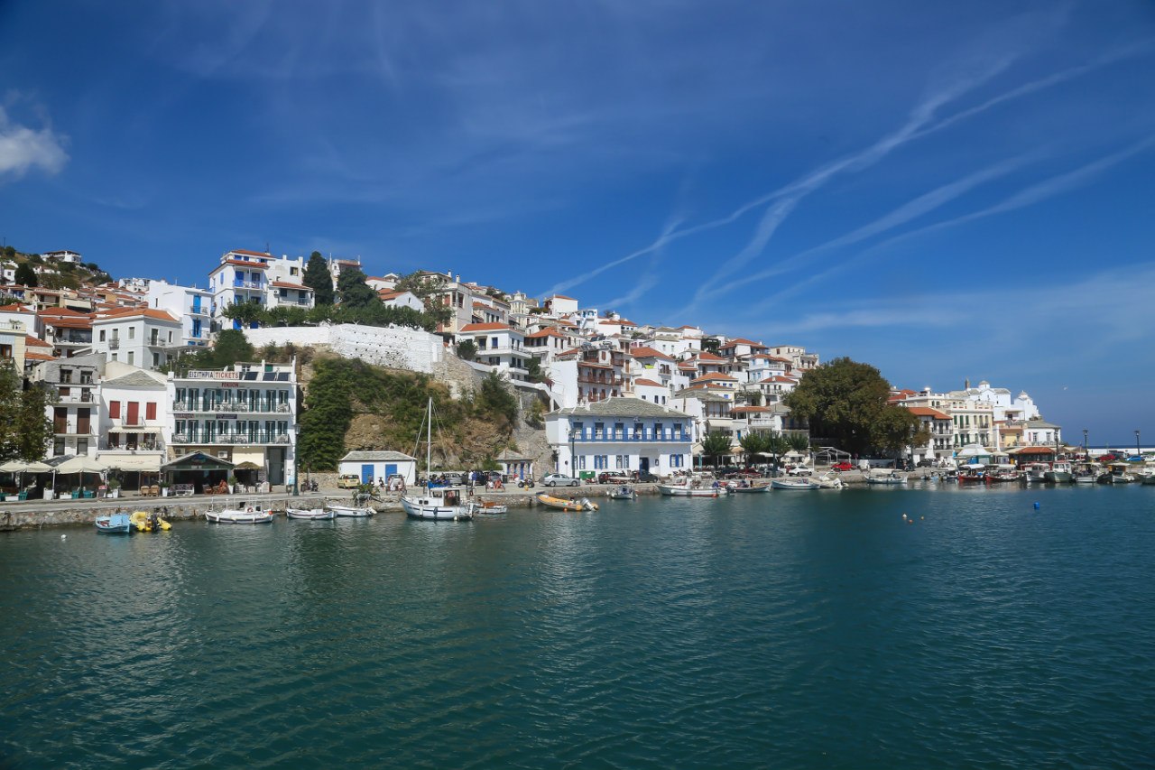 Число иностранных туристов в Греции выросло за лето, несмотря на экономические проблемы страны