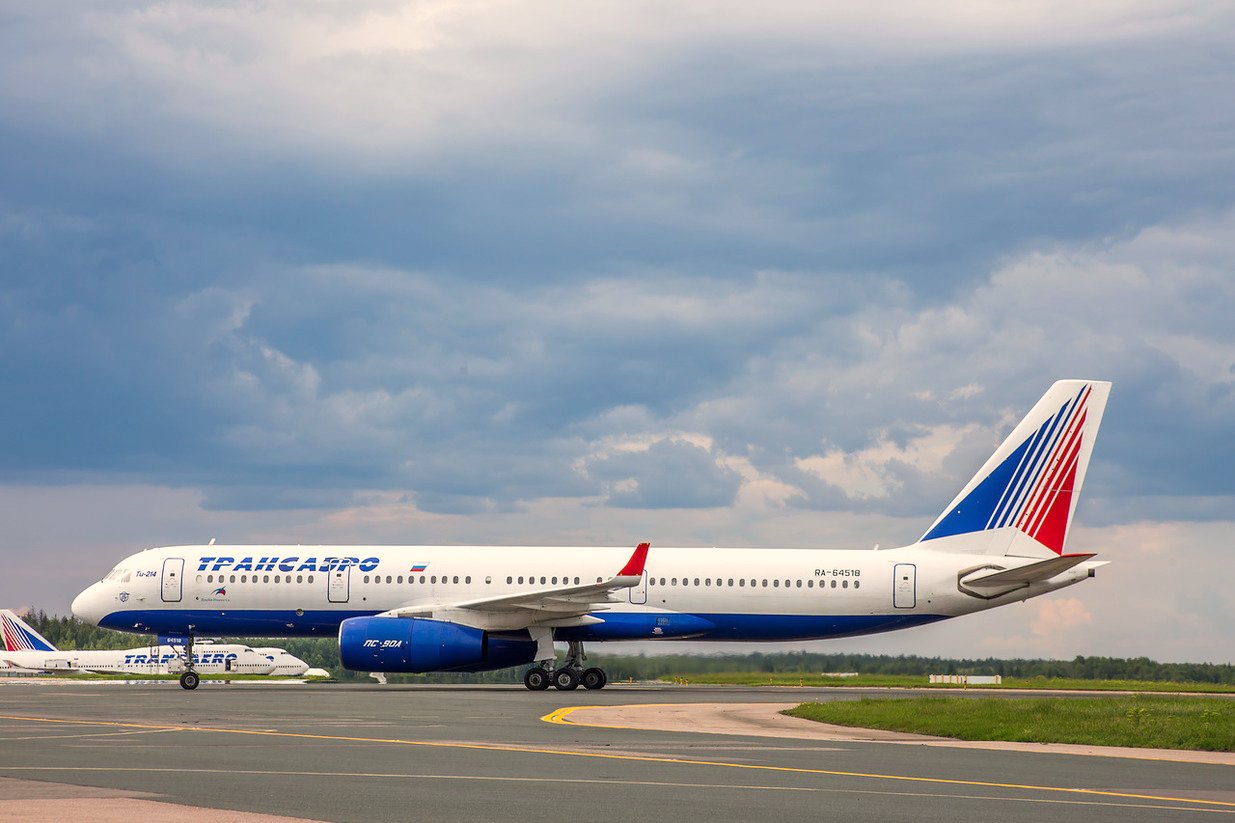 Авиакомпания "Трансаэро" отменила на 24 октября 102 рейса